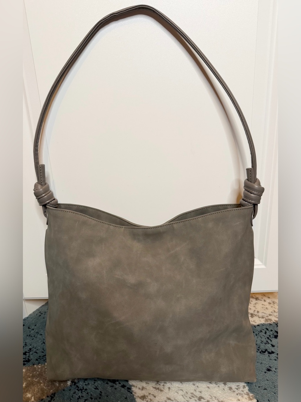 NWOT The 8 Other Reasons Stone Gray Betsy Slouch Tote